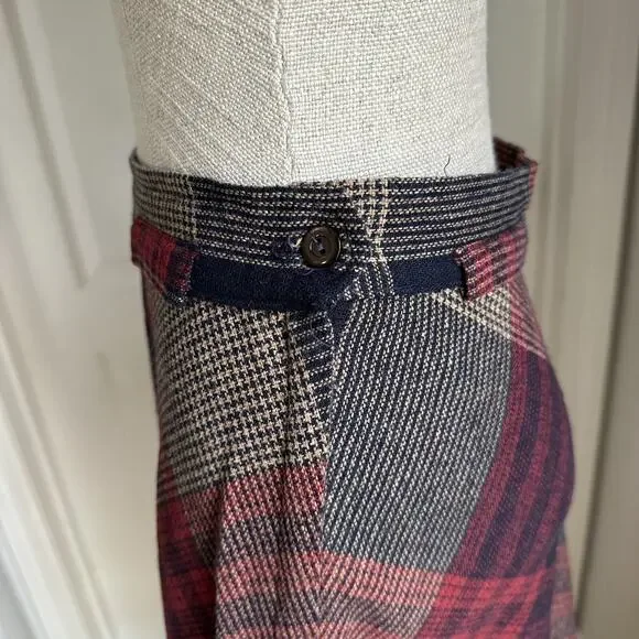 SOLD 1970’s Vintage A-line Wool blend Plaid Skirt - Picture 4 of 7